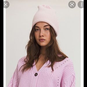 ISO ANY COLOR SOMETHING NAVY ALEXA BEANIE